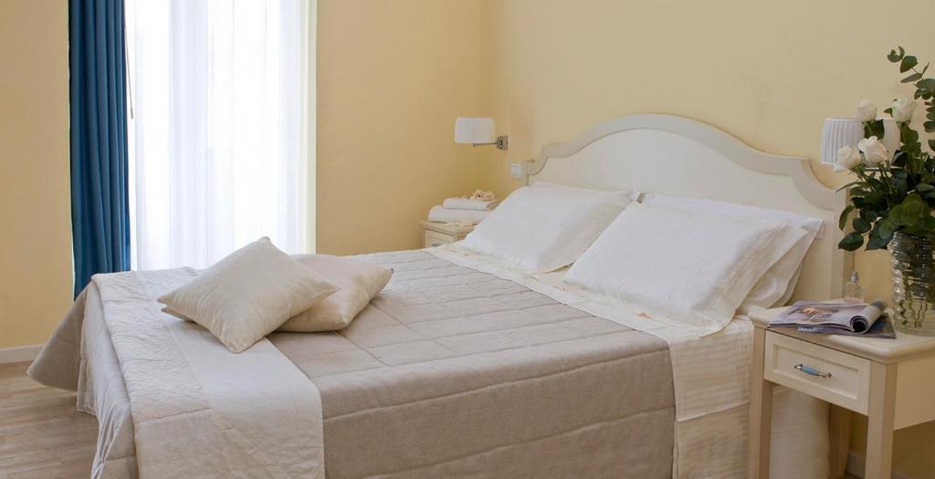Beyou Hotel Villa Rosa Риччоне Экстерьер фото