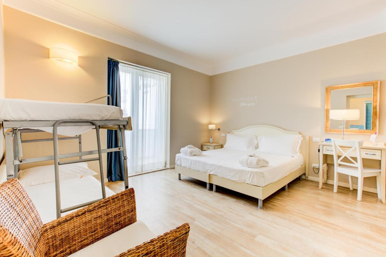 Beyou Hotel Villa Rosa Риччоне Экстерьер фото