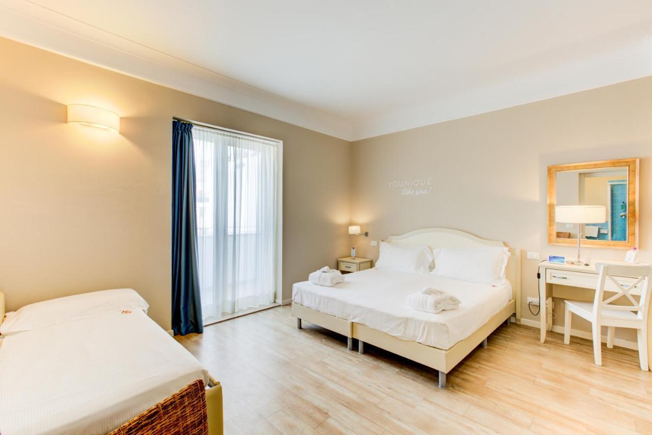 Beyou Hotel Villa Rosa Риччоне Экстерьер фото
